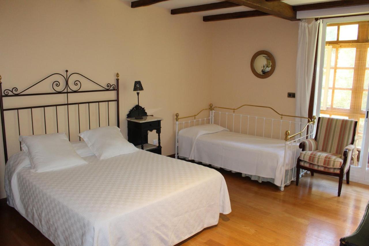 Maison d'hôtes Casa Grande De Soutullo à Coles Extérieur photo